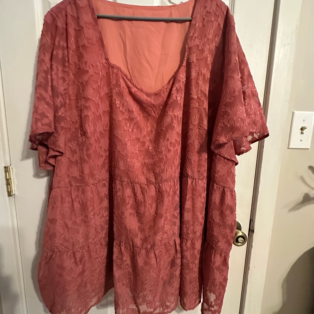 BloomChic Textured Blouse in Deep Rose